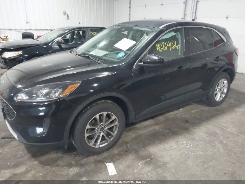 2021 FORD ESCAPE SE