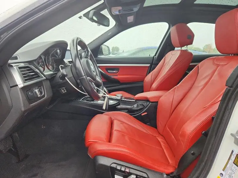2018 BMW 330 XIGT  