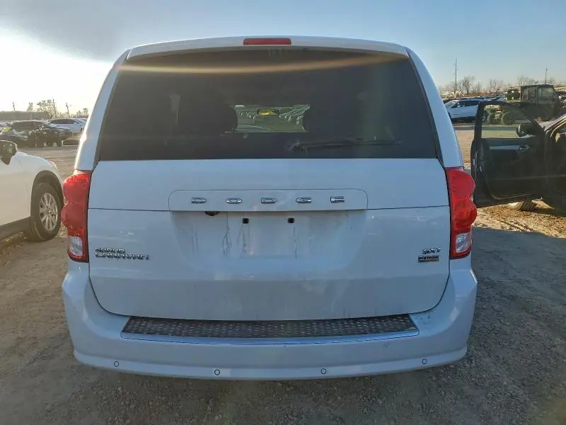 2016 DODGE GRAND CARAVAN SXT  