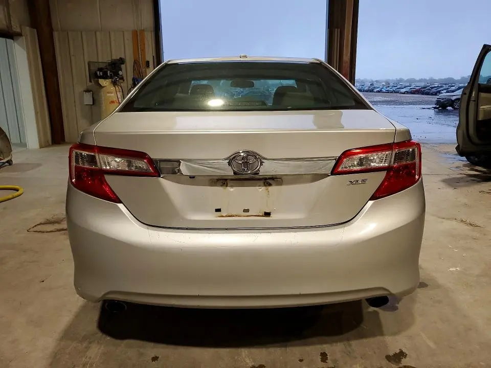2012 TOYOTA CAMRY XLE V6  