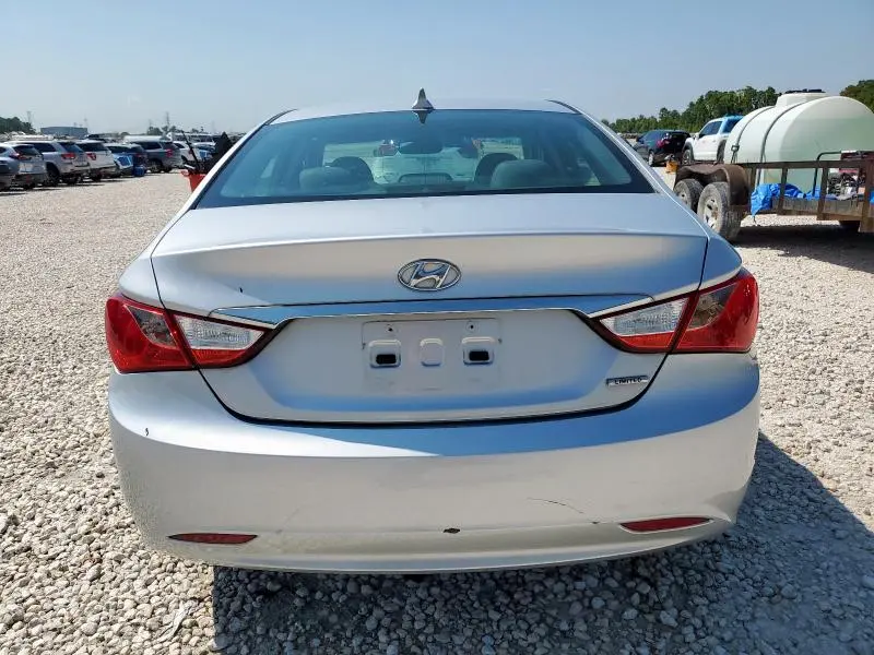 2011 HYUNDAI SONATA SE  