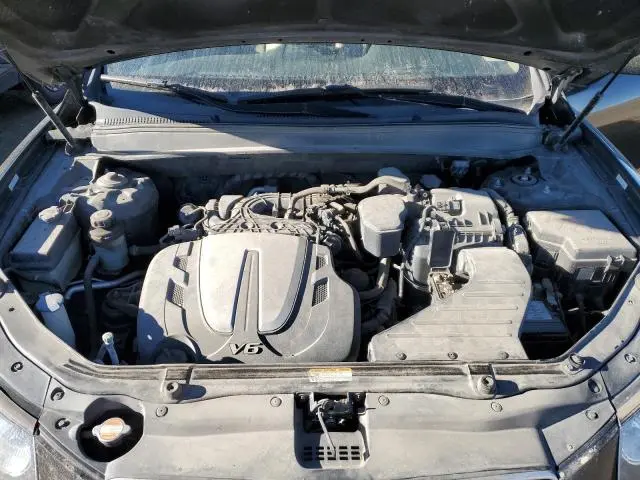 2011 HYUNDAI SANTA FE SE  