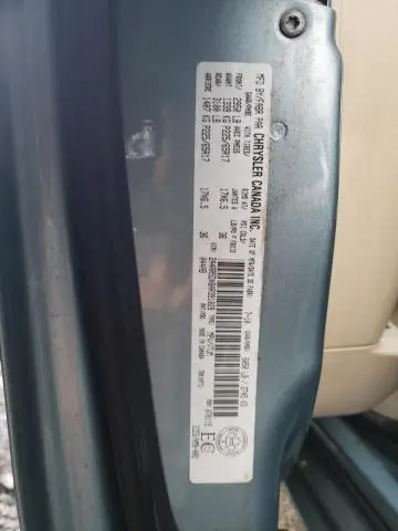 2010 CHRYSLER TOWN & COUNTRY TOURING  