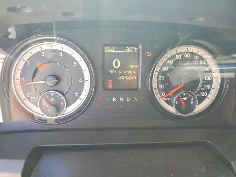 2018 RAM 1500 SLT  