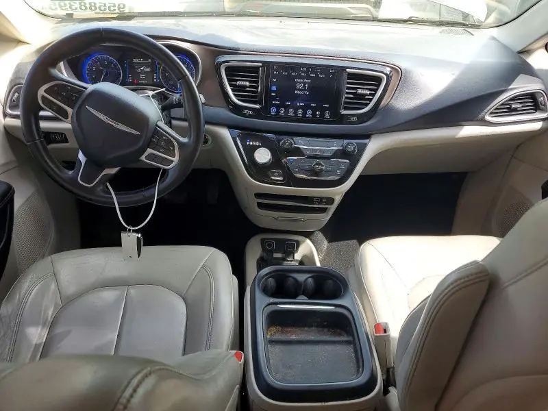 2017 CHRYSLER PACIFICA TOURING L  