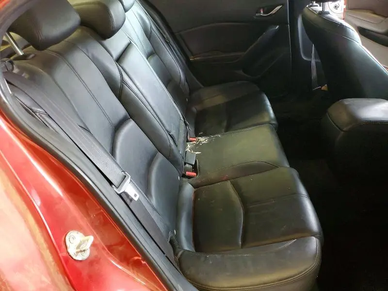 2017 MAZDA 3 TOURING  