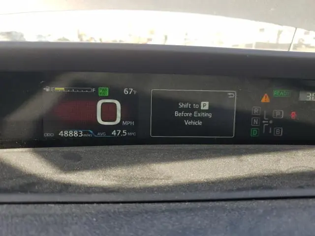 2017 TOYOTA PRIUS 