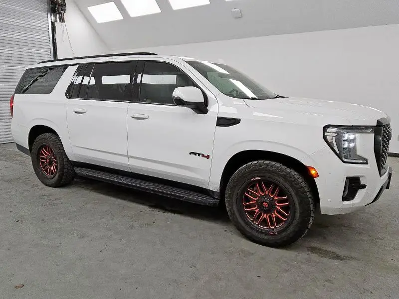 2021 GMC YUKON XL K1500 AT4  
