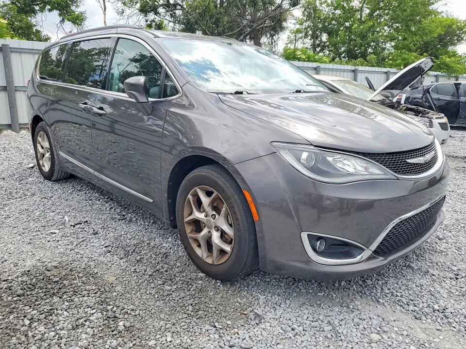 2017 CHRYSLER PACIFICA TOURING L  