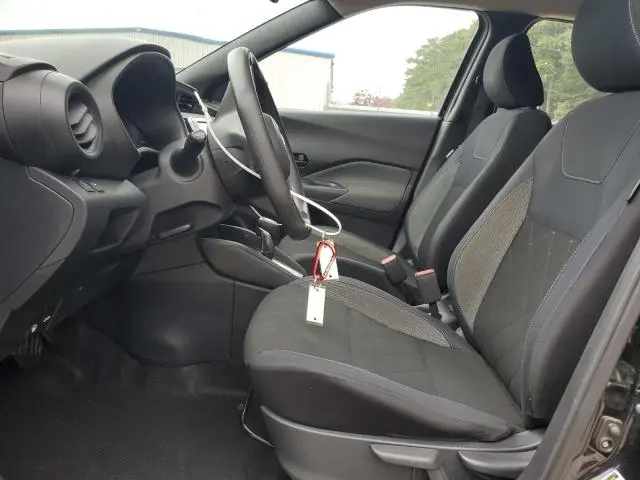 2018 NISSAN KICKS S  