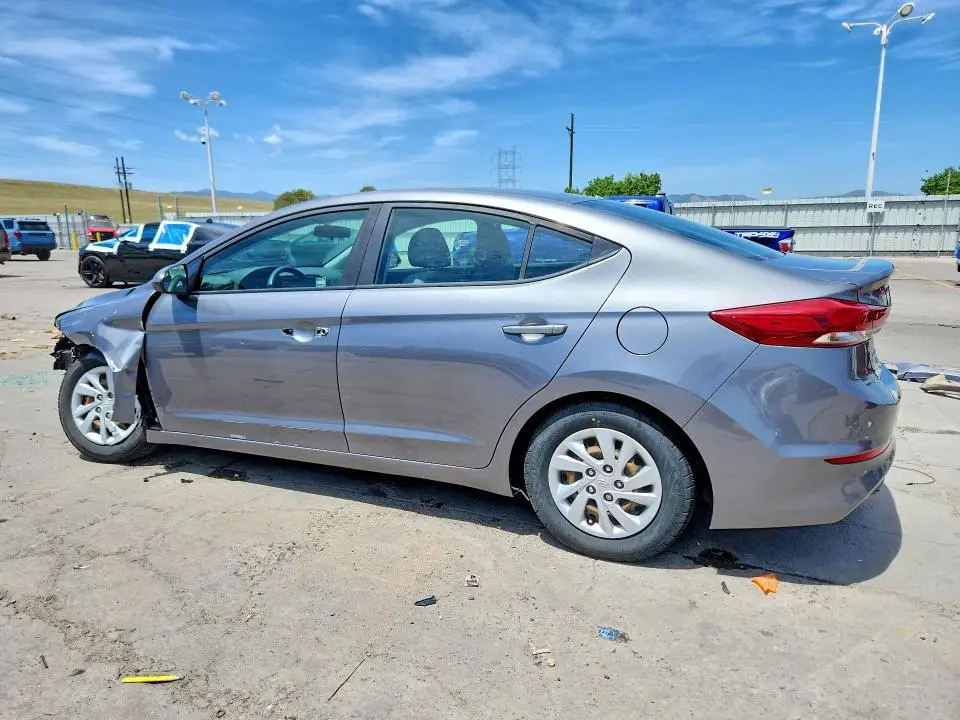 2018 HYUNDAI ELANTRA SE  