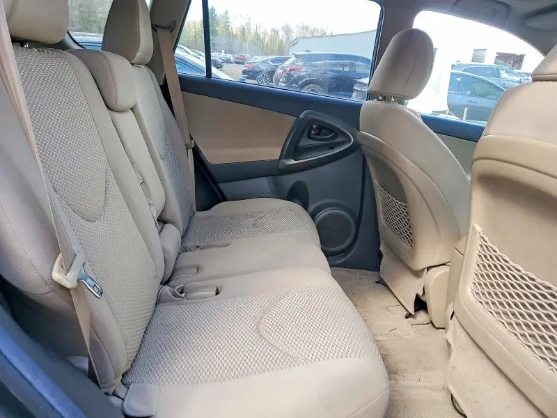 2011 TOYOTA RAV4 BASE  