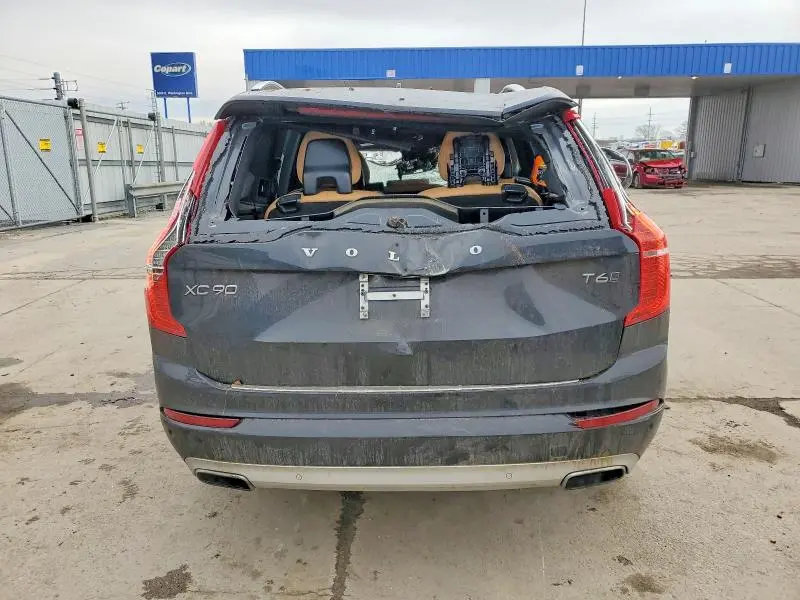 2017 VOLVO XC90 T6  