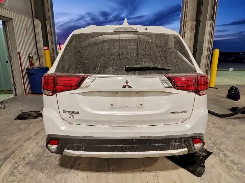 2017 MITSUBISHI OUTLANDER ES  