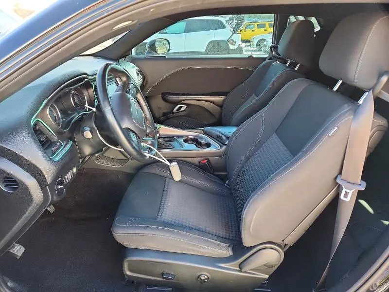 2019 DODGE CHALLENGER SXT  