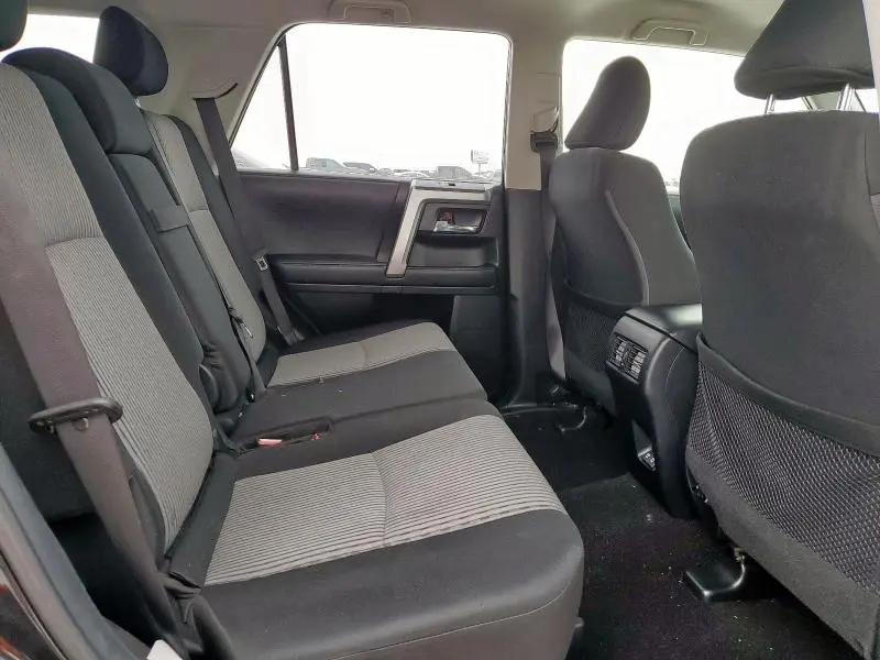 2021 TOYOTA 4RUNNER SR5  