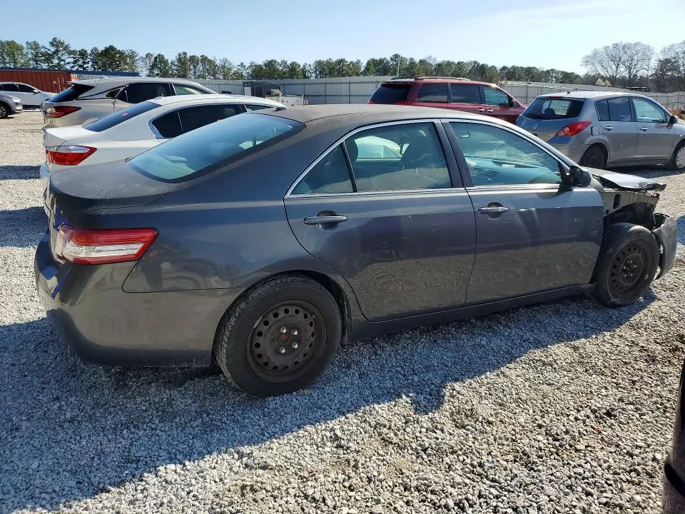 2011 TOYOTA CAMRY LE  