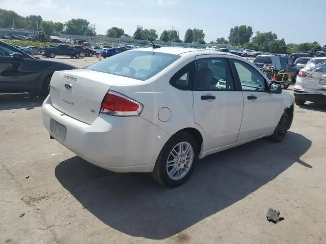 2010 FORD FOCUS SE  