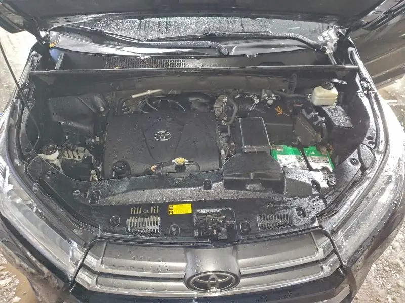 2017 TOYOTA HIGHLANDER LIMITED  