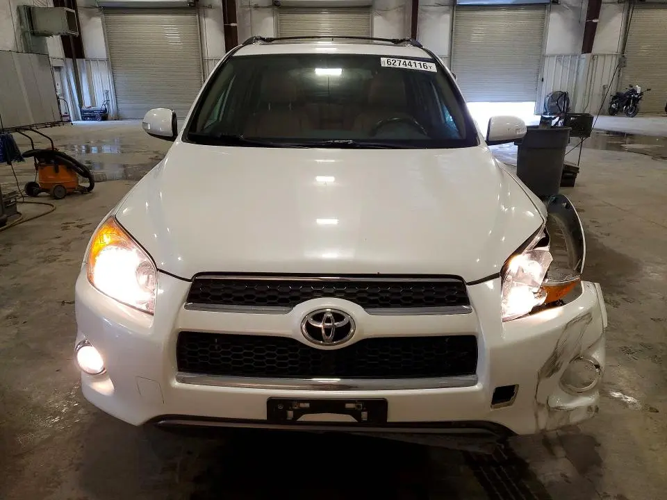 2012 TOYOTA RAV4 LIMITED  