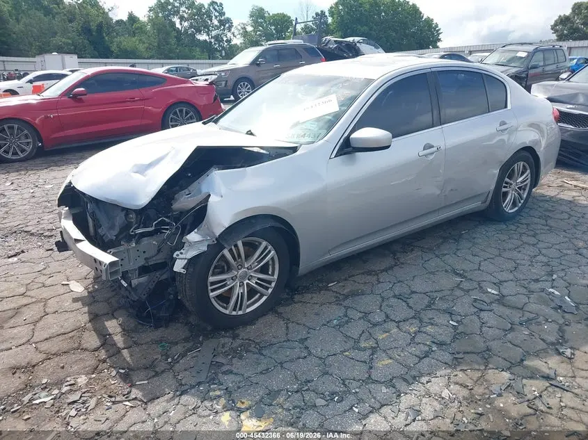 2013 INFINITI G37 JOURNEY