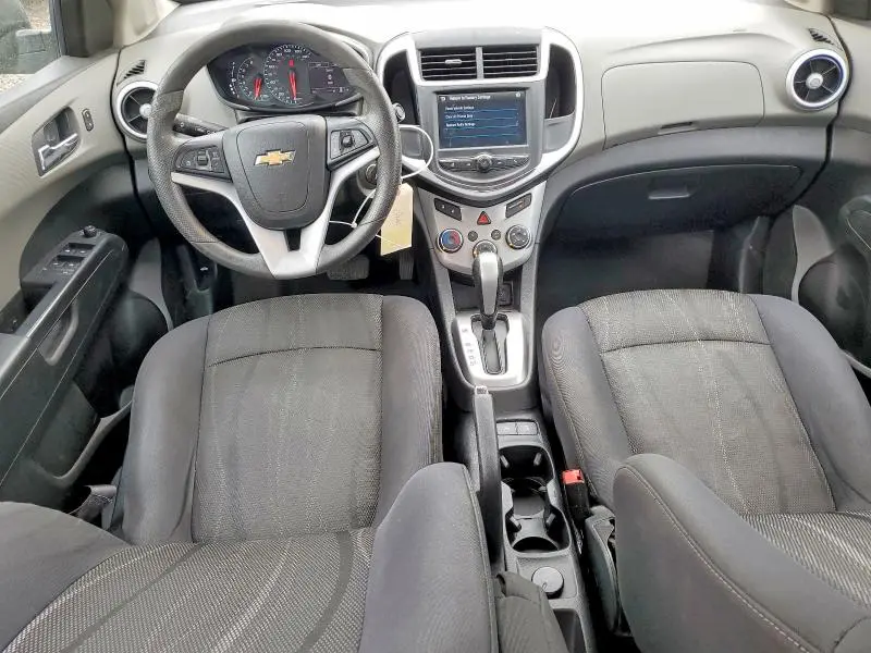 2017 CHEVROLET SONIC LT  