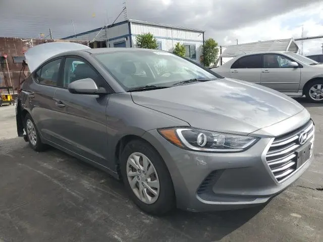 2018 HYUNDAI ELANTRA SE  