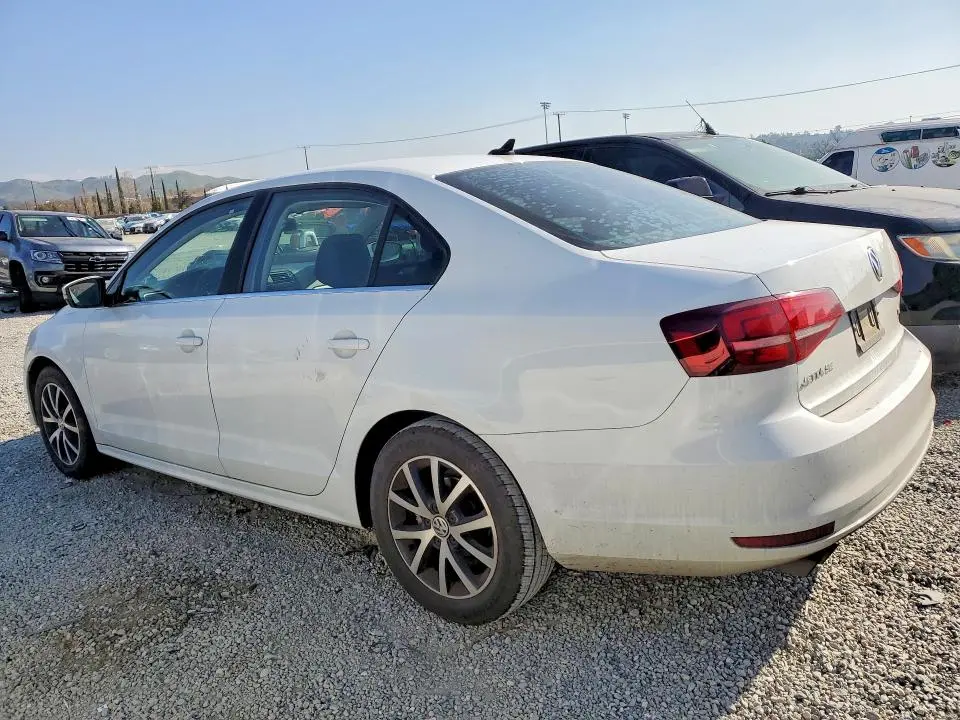 2018 VOLKSWAGEN JETTA SE  