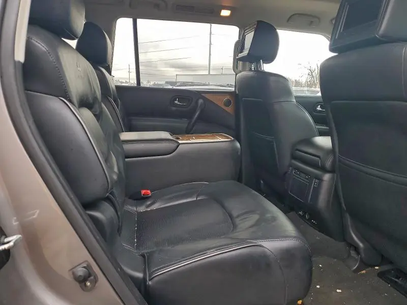 2014 INFINITI QX80   