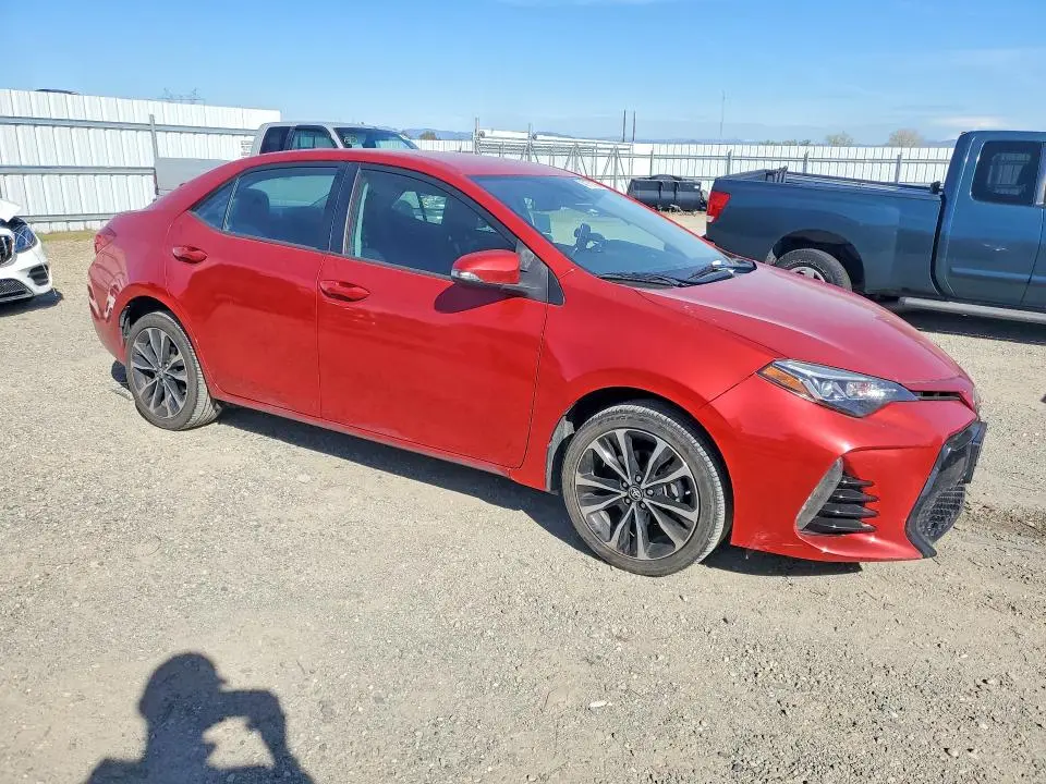 2019 TOYOTA COROLLA SE  