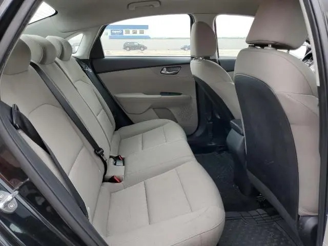 2021 KIA FORTE FE  