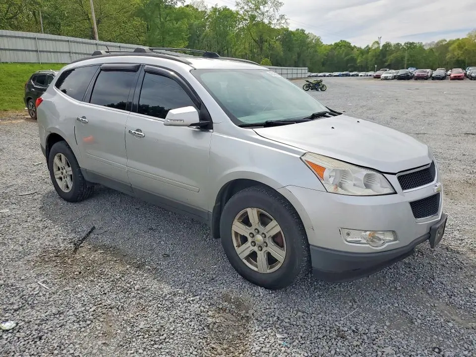 2011 CHEVROLET TRAVERSE LT  