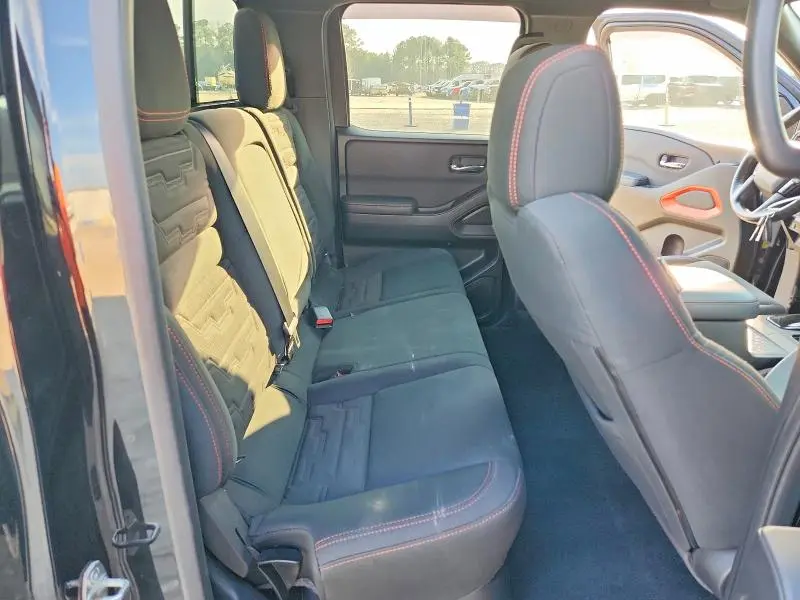2023 NISSAN FRONTIER S  