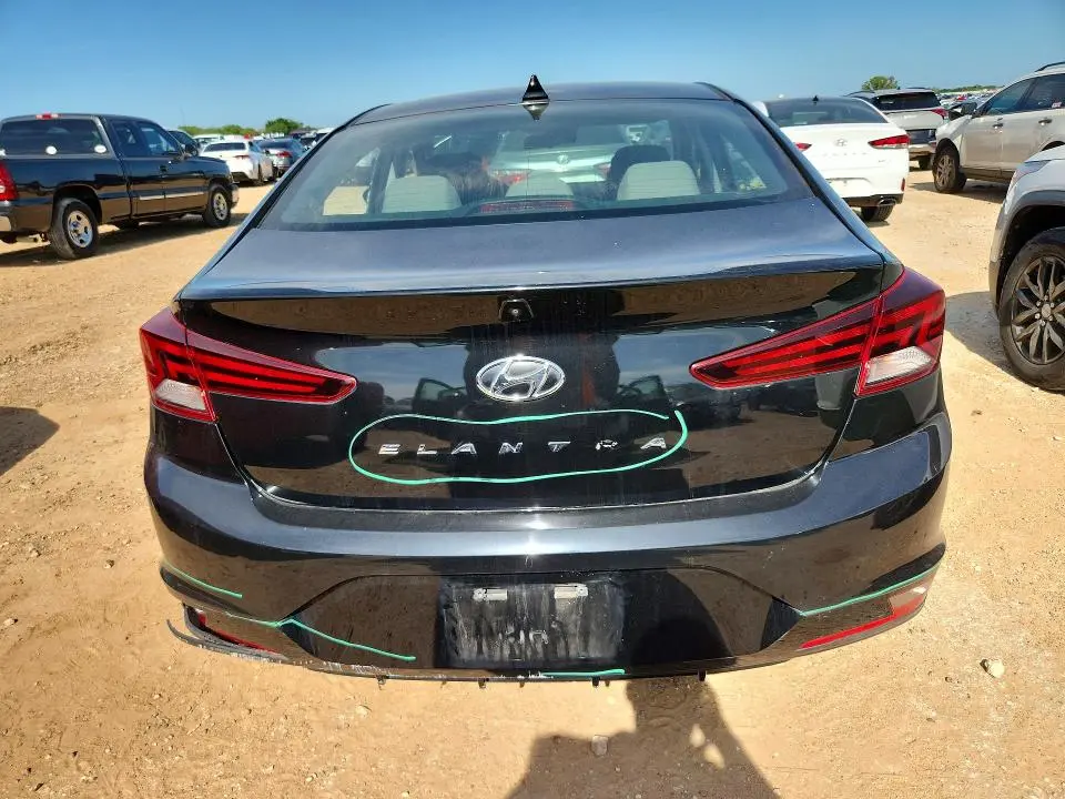 2020 HYUNDAI ELANTRA SEL  