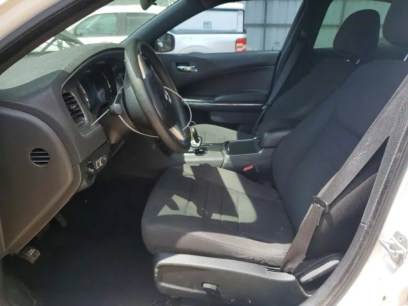 2013 DODGE CHARGER SE  