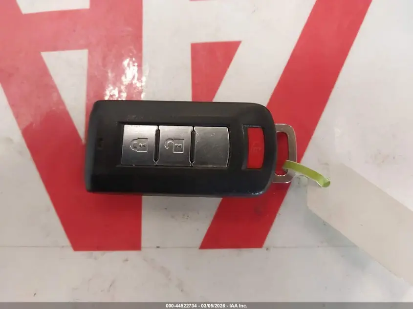 2016 MITSUBISHI OUTLANDER SE