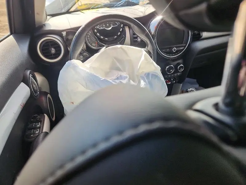 2017 MINI COOPER S  
