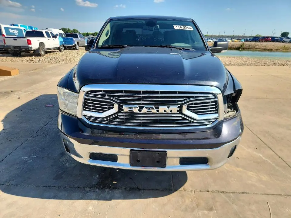 2013 RAM 1500 SLT  