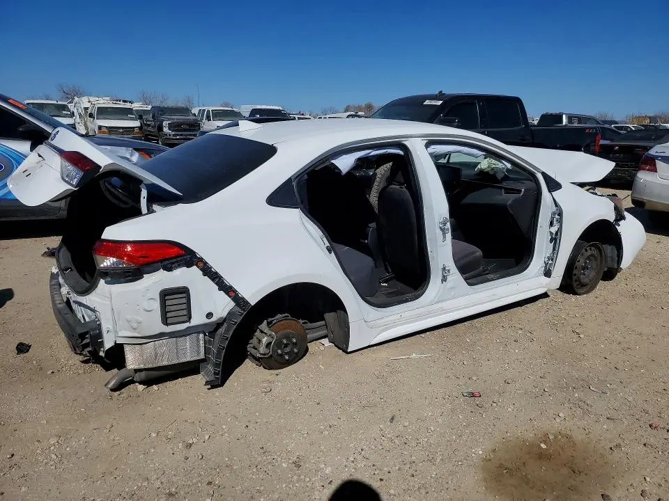 2022 TOYOTA COROLLA LE  
