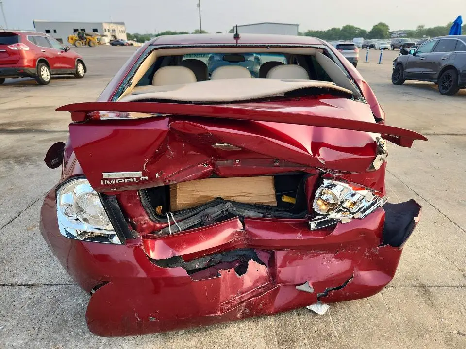 2011 CHEVROLET IMPALA LT  