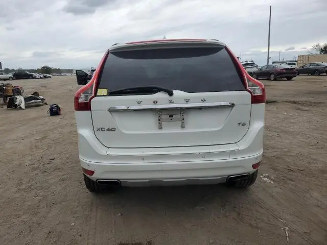 2016 VOLVO XC60 T6 PLATINUM  
