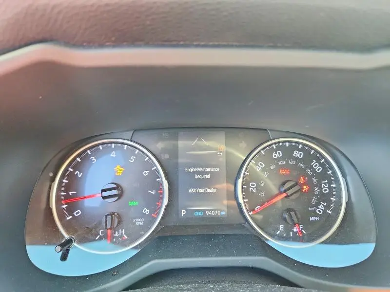 2019 TOYOTA RAV4 XLE  