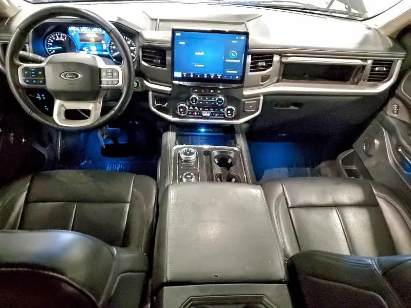 2023 FORD EXPEDITION XLT  