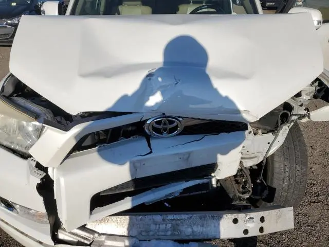 2013 TOYOTA 4RUNNER SR5  