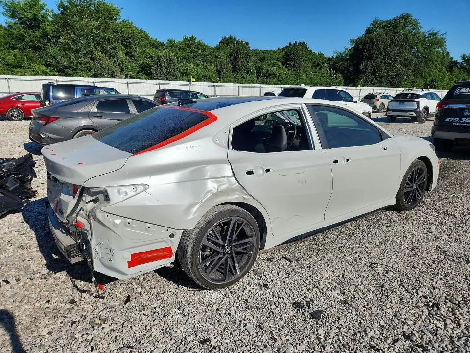 2025 TOYOTA CAMRY XSE  