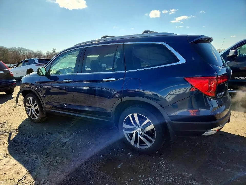 2017 HONDA PILOT TOURING  