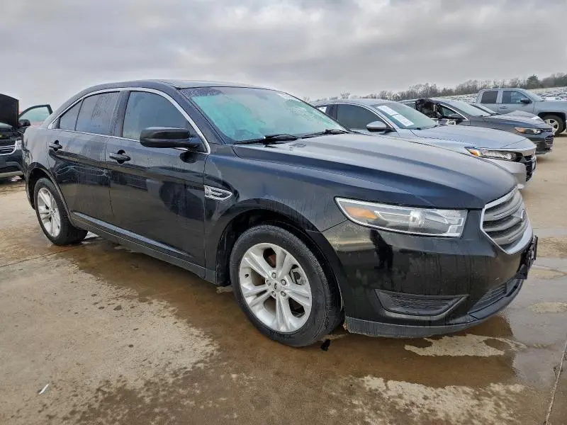 2017 FORD TAURUS SE  
