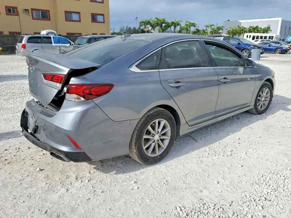2019 HYUNDAI SONATA SE  