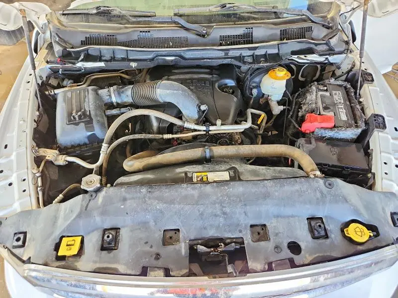 2015 RAM 1500 SLT  