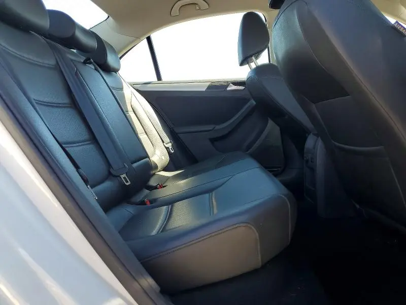 2014 VOLKSWAGEN JETTA SE  